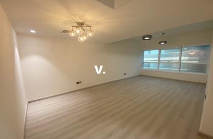 Apartment - 2 Bedrooms - 2 Bathrooms for rent in Millennium Executive Tower - Sheikh Zayed Road - Dubai