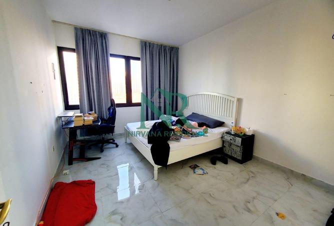 77799781 - Property Image 2