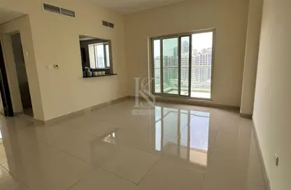 شقة - غرفة نوم - 2 حمامات للايجار في مرتفعات الصقر - مدينة دبي الرياضية - دبي