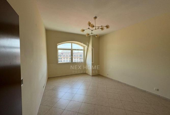 111425605 - Property Image 2