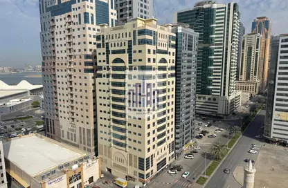 شقة - غرفة نوم - 2 حمامات للايجار في التعاون - الشارقة