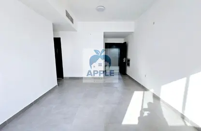 Apartment - 1 Bedroom - 1 Bathroom for rent in Muwaileh 3 Building - Muwaileh - Sharjah