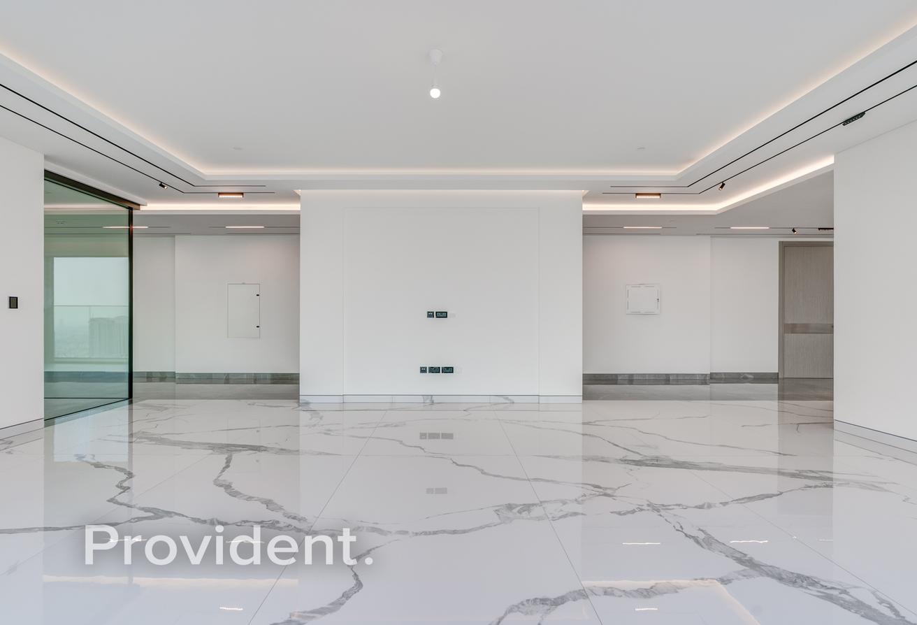 Brand New | High Floor | Multiple Options photo 2