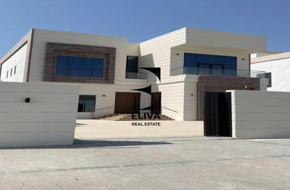 Villa - 5 - 6 for sale in Alreeman - Al Shamkha - Abu Dhabi