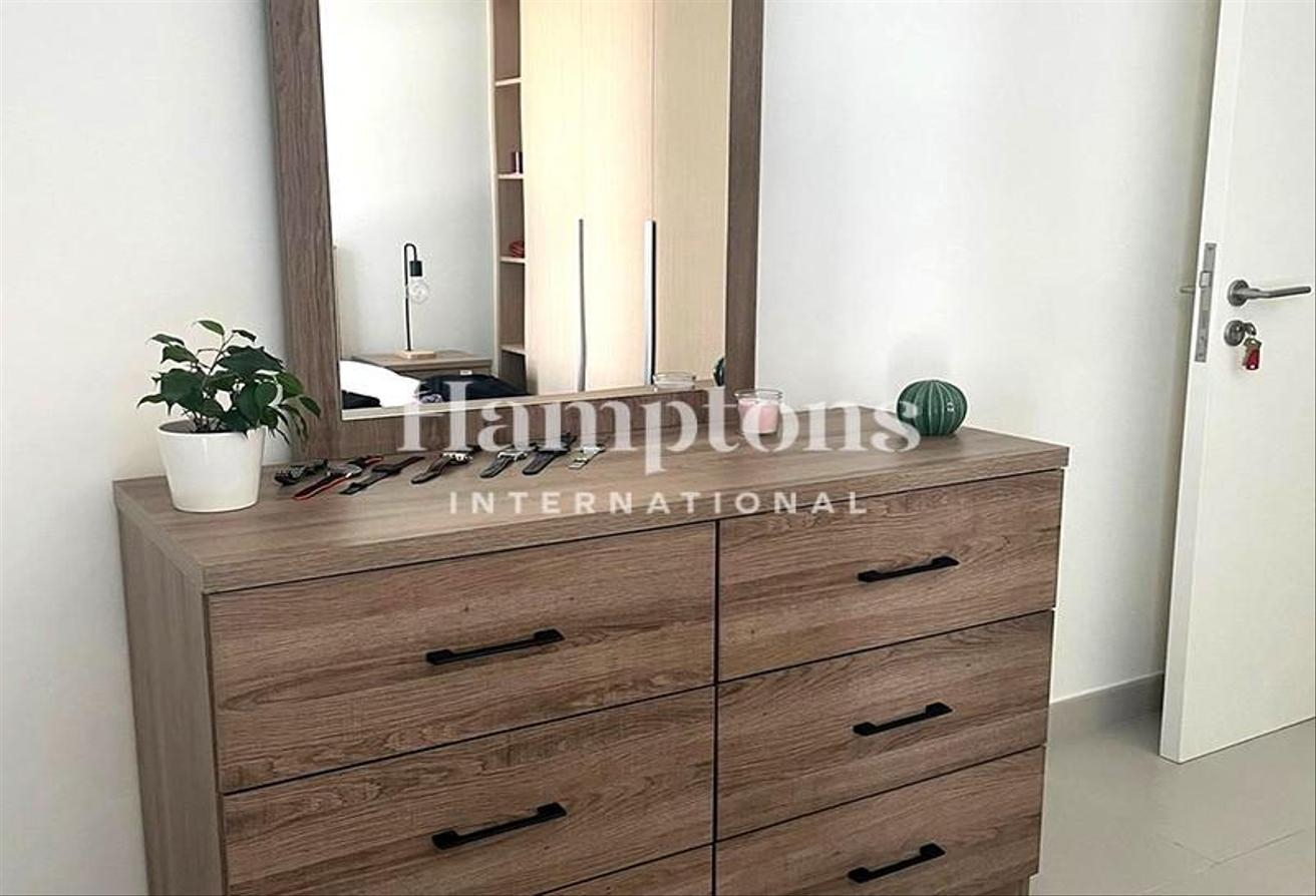 Fully Furnished | Bright and Spacious | Pool View photo 10