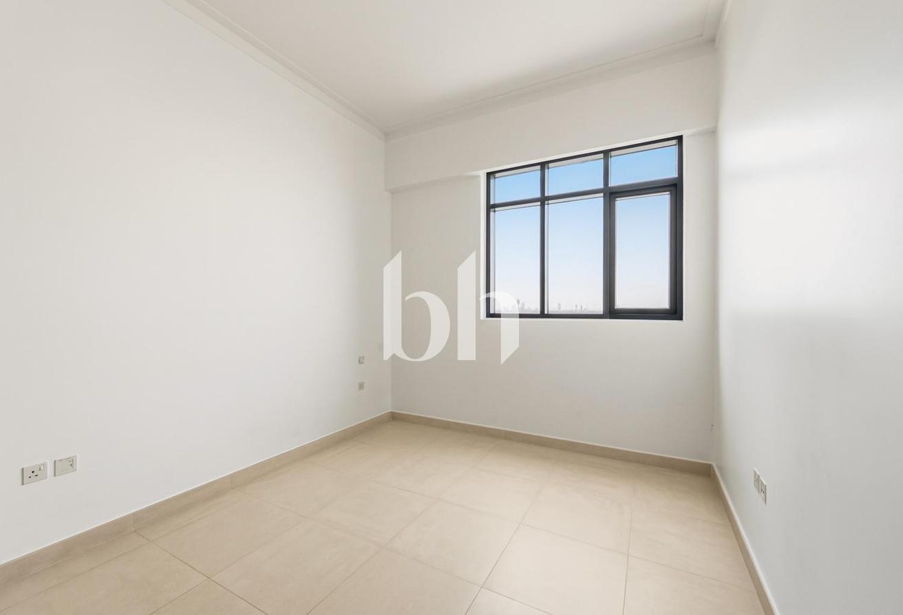 Exclusive | Vacant Now | Full Golf Course View photo 8