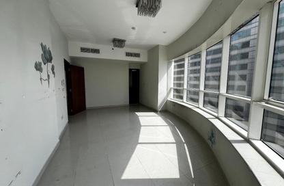 Apartment - 4 Bedrooms - 5 Bathrooms for rent in Al Khan Corniche - Al Khan - Sharjah