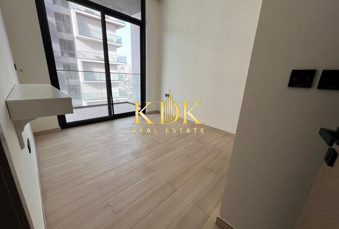 76963107 - صورة العقار 3