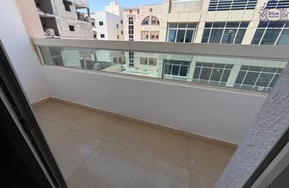 شقة - غرفة نوم - 2 حمامات للايجار في ذا سكواير 1 - تجارية مويلح - الشارقة شقة - غرفة نوم - 2 حمامات للايجار في ذا سكواير 1 - تجارية مويلح - الشارقة
