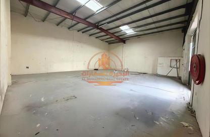 Warehouse - Studio - 1 Bathroom for rent in Industrial Building 13 - Industrial Area 13 - Sharjah Industrial Area - Sharjah