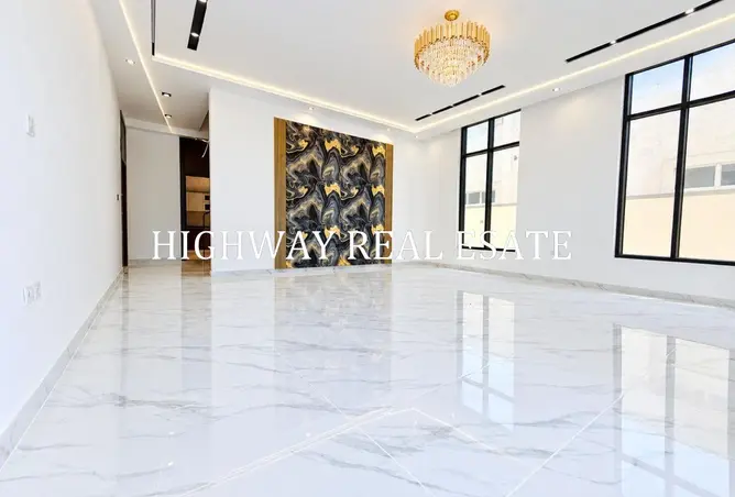 157350876 - Property Image 3