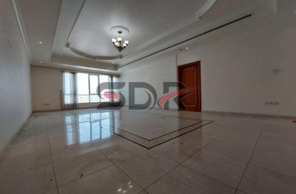 Apartment - 3 Bedrooms - 4 Bathrooms for rent in Mermaid Building - Khalidiya Street - Al Khalidiya - Abu Dhabi Apartment - 3 Bedrooms - 4 Bathrooms for rent in Mermaid Building - Khalidiya Street - Al Khalidiya - Abu Dhabi