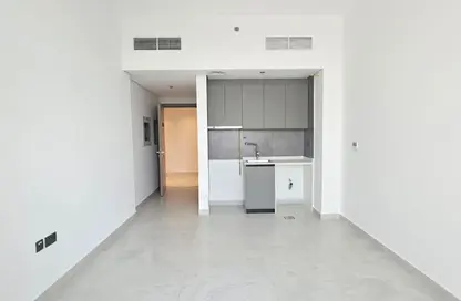 Apartment - 1 Bathroom for rent in Sama Al Jaddaf - Al Jaddaf - Dubai