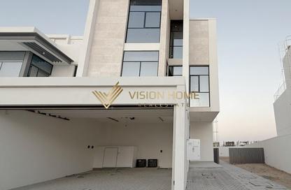Villa - 4 Bedrooms - 5 Bathrooms for sale in Opal Gardens - District 11 - Mohammed Bin Rashid City - Dubai