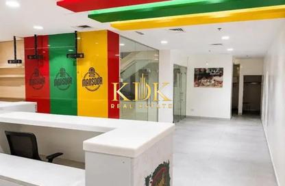 Shop - Studio - 1 for rent in Bay Central Tower Central - Bay Central - Dubai Marina - Dubai