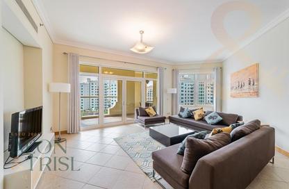 Apartment - 3 Bedrooms - 4 Bathrooms for rent in Al Das - Shoreline Apartments - Palm Jumeirah - Dubai