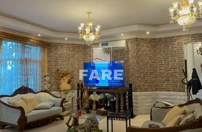 Apartment - 5 Bedrooms - 6 Bathrooms for sale in Al Yash - Wasit - Sharjah Apartment - 5 Bedrooms - 6 Bathrooms for sale in Al Yash - Wasit - Sharjah