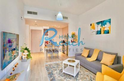 Apartment - 1 - 1 for sale in Waters Edge - Yas Island - Abu Dhabi