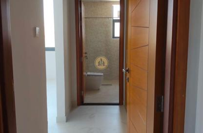 Apartment - 1 Bedroom - 2 Bathrooms for rent in Al Mowaihat 3 - Al Mowaihat - Ajman Apartment - 1 Bedroom - 2 Bathrooms for rent in Al Mowaihat 3 - Al Mowaihat - Ajman