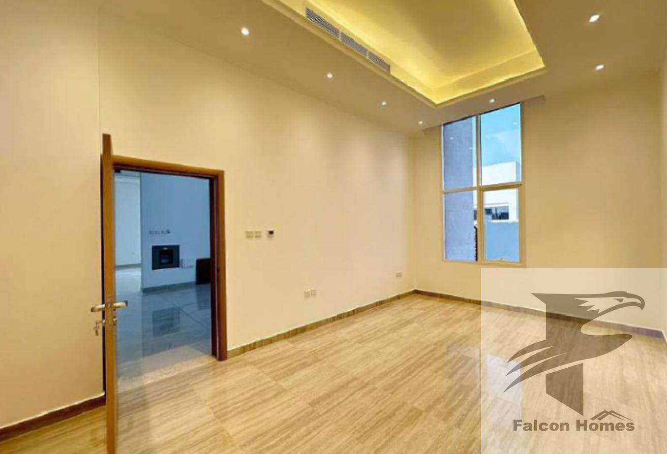 Brand New | 5BR Grand Villa | Private Garden photo 8
