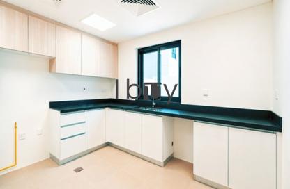 Villa - 4 - 6 for rent in Fay Alreeman - Al Shamkha - Abu Dhabi