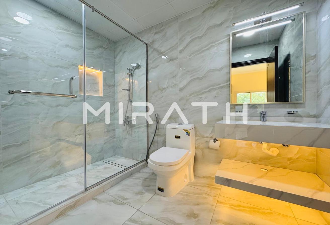 Upgraded Villa | Close to DAA | Pool and Gym photo 14