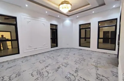 فيلا - 7 غرف نوم - 8 حمامات للايجار في الحليو 2 - الحليو - عجمان