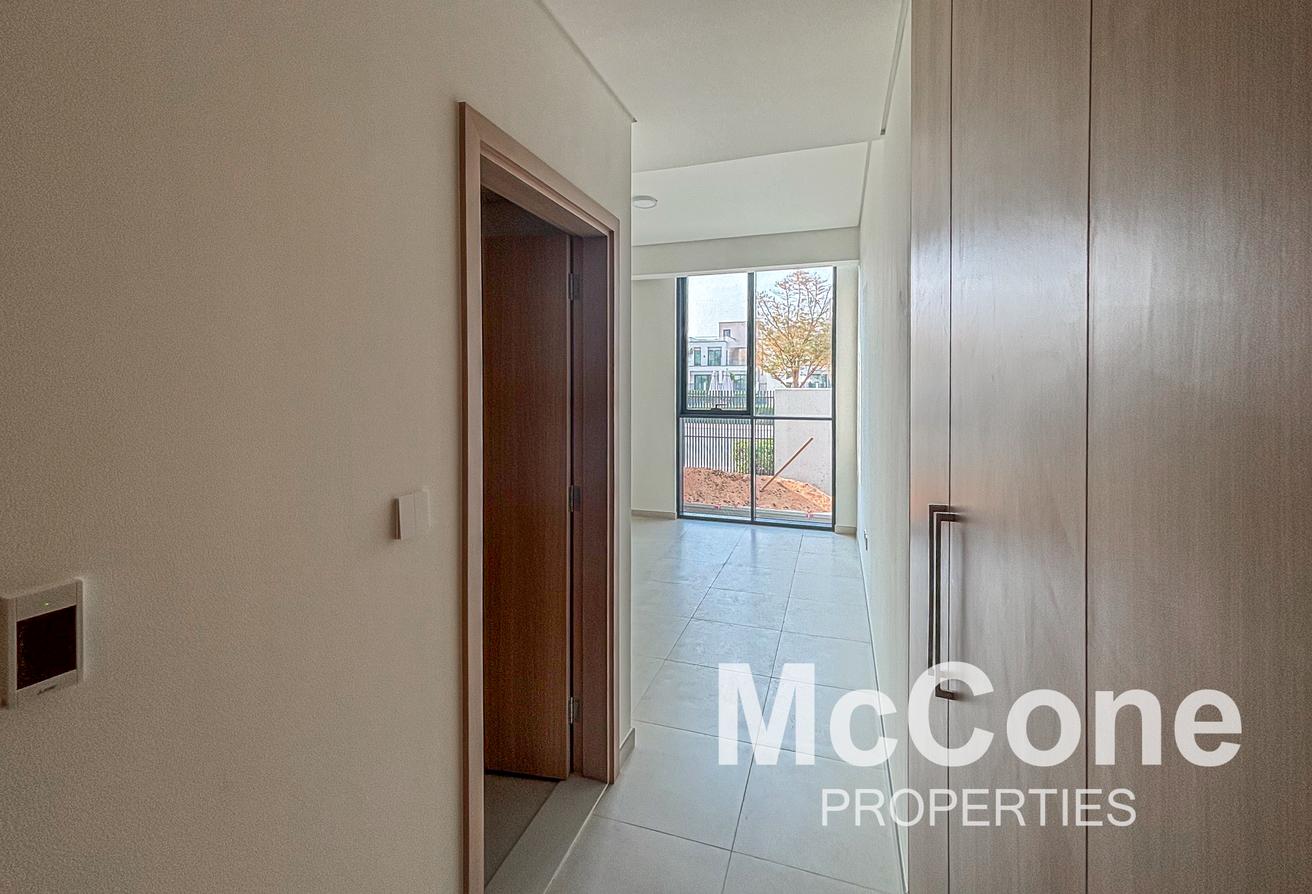 Private Pool & BBQ Area | Landscaped | Park View photo 14