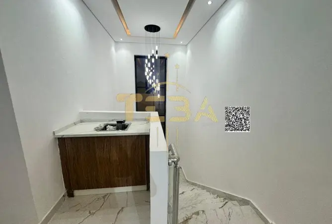 129744107 - Property Image 2