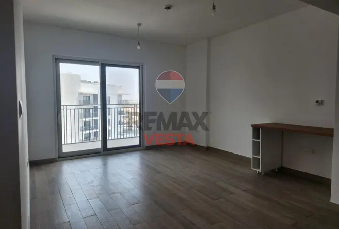 122001577 - Property Image 3