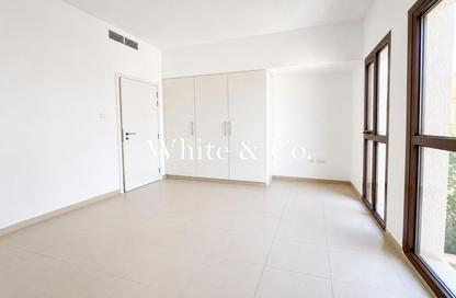 Apartment - 2 Bedrooms - 2 Bathrooms for sale in Zahra Breeze Apartments 4A - Zahra Breeze Apartments 4 - Zahra Breeze Apartments - Town Square - Dubai