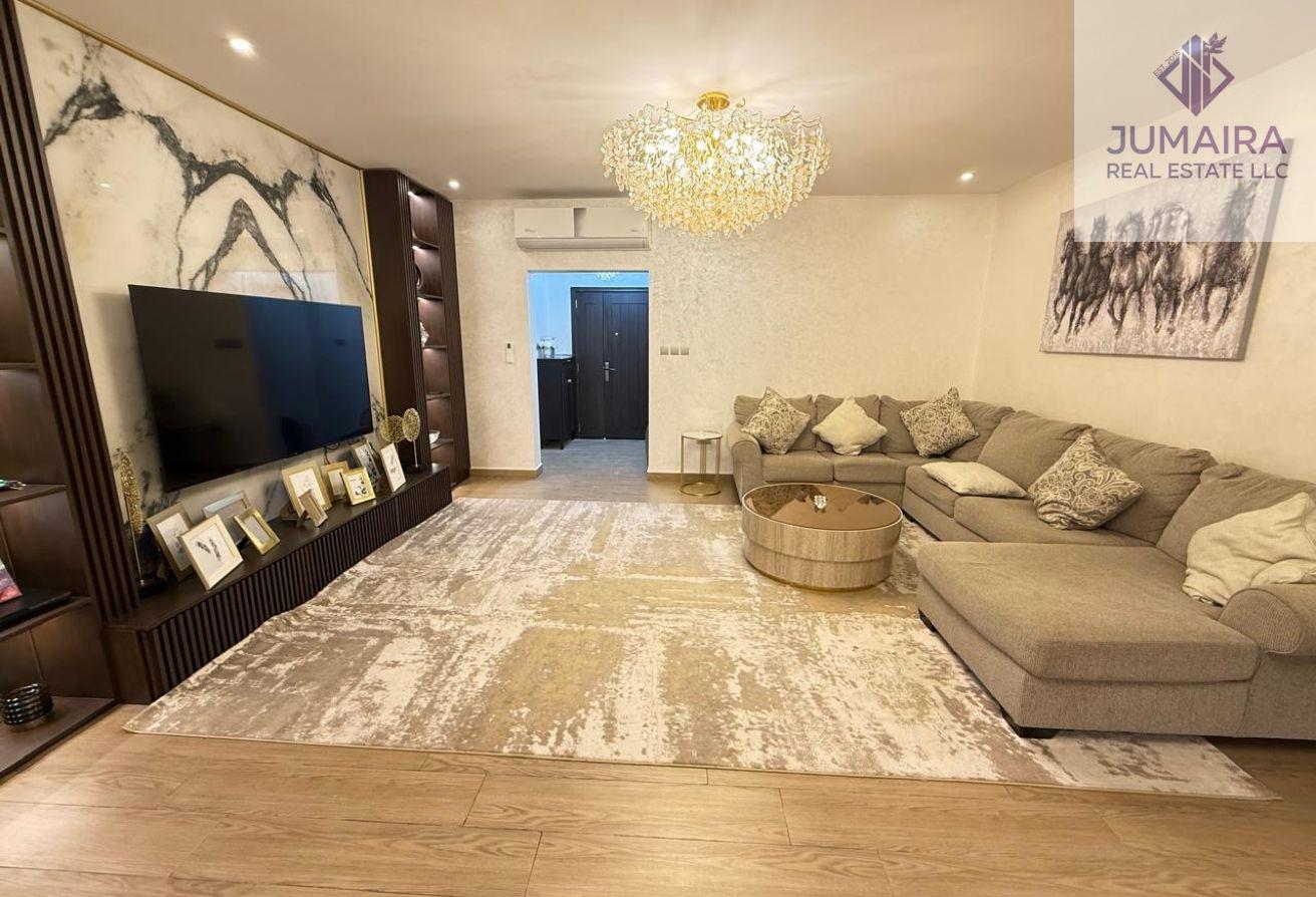 Rare 5BR Duplex | Fully Upgraded & Extended