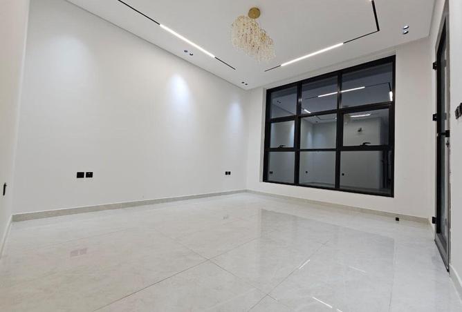 102838851 - Property Image 3