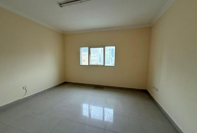 72320116 - Property Image 3