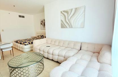 Apartment - Studio - 1 Bathroom for rent in Al Khan Corniche - Al Khan - Sharjah