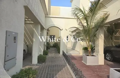 فيلا - 3 غرف نوم - 3 حمامات للايجار في الينابيع 10 - الينابيع - دبي فيلا - 3 غرف نوم - 3 حمامات للايجار في الينابيع 10 - الينابيع - دبي