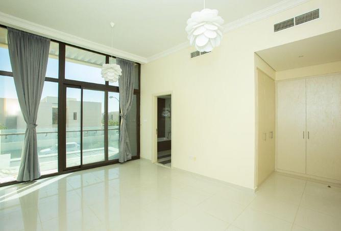 114176065 - Property Main Image