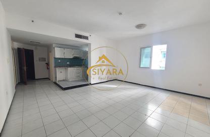 Apartment - Studio - 1 Bathroom for rent in Abu Shagara building - Abu shagara - Sharjah