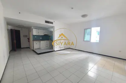 Apartment - 1 Bathroom for rent in Abu Shagara building - Abu shagara - Sharjah