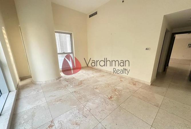 104698304 - Property Image 3