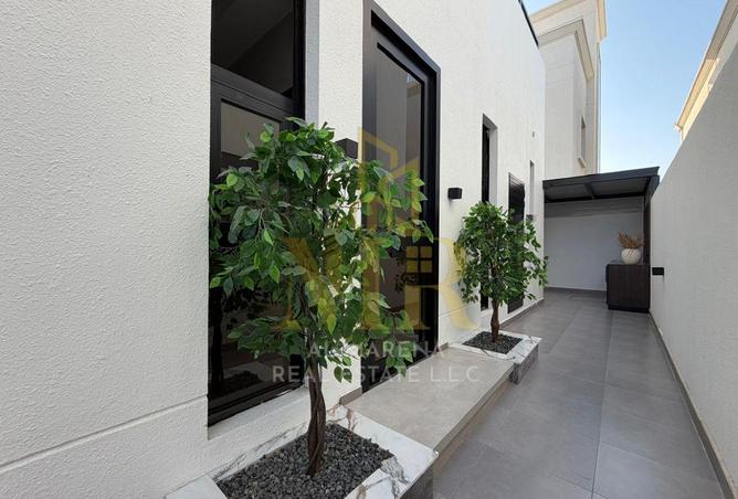 54386600 - Property Image 2