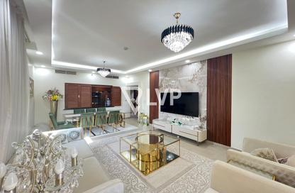 Apartment - 2 - 4 for rent in Qamar 7 - Madinat Badr - Al Muhaisnah - Dubai