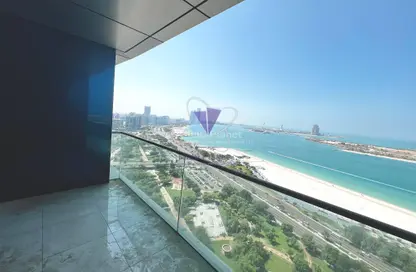 Apartment - 3 Bedrooms - 4 Bathrooms for rent in Landmark Tower - Corniche Road - Abu Dhabi