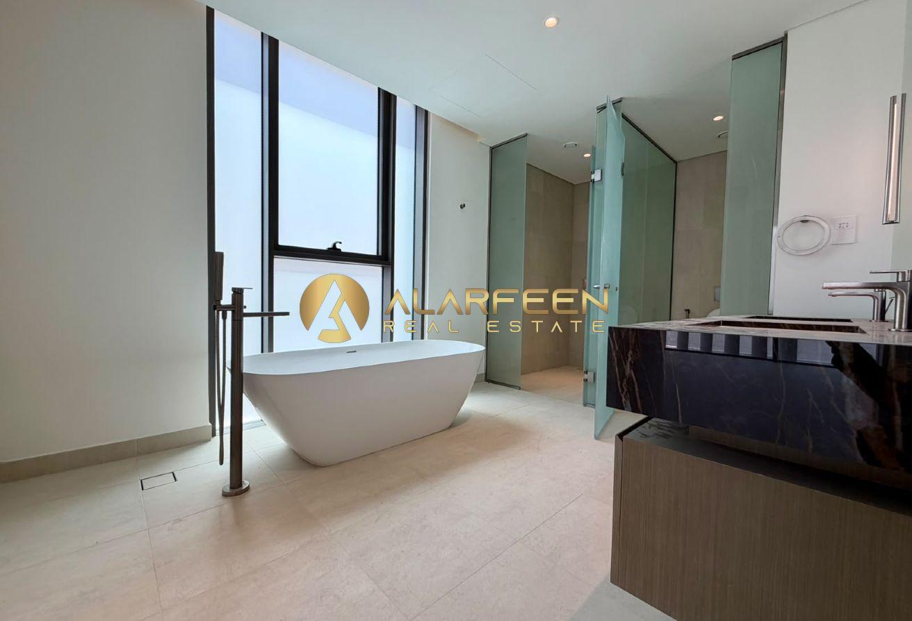 Private Elevator | With Maid | Spacious Villa photo 9
