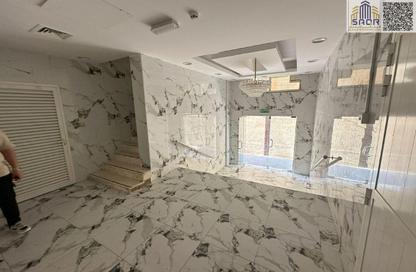 عمارة بالكامل - استوديو - 7+ للبيع في الراشدية - عجمان وسط المدينة - عجمان