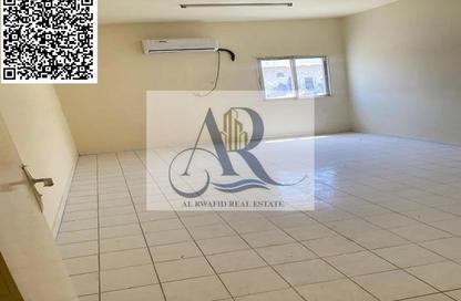 Labor Camp - Studio - 7+ Bathrooms for rent in Ali Mousa Building - Al Sajaa Industrial - Al Sajaa - Sharjah Labor Camp - Studio - 7+ Bathrooms for rent in Ali Mousa Building - Al Sajaa Industrial - Al Sajaa - Sharjah