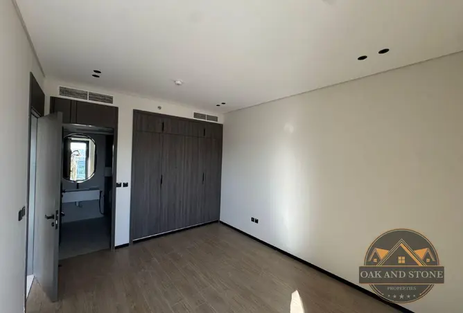106402777 - Property Image 3
