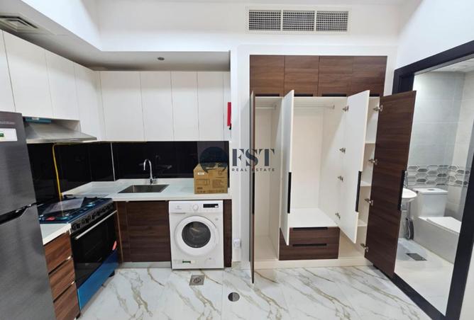 Studio Flat| Olivz by Danube | Pool & Courty photo 2