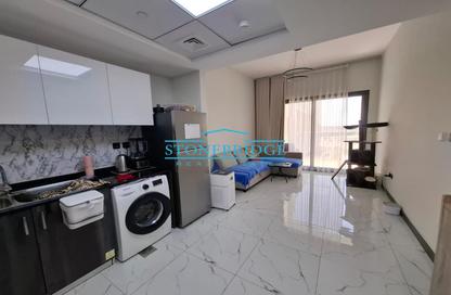 Apartment - 1 - 2 for rent in Rukan Tower B - Rukan Tower - Rukan - Dubai