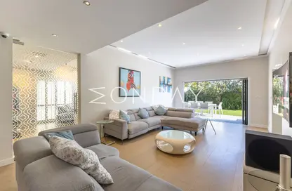 فيلا - 5 غرف نوم - 4 حمامات للبيع في ميدوز 2 - ميدوز - دبي